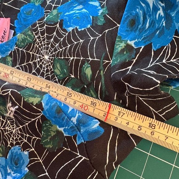 UNICORN NWOT Vixen Vanity Fair Vintage Blue Roses Spiderwebs Swing Dress - S M - Picture 14 of 15